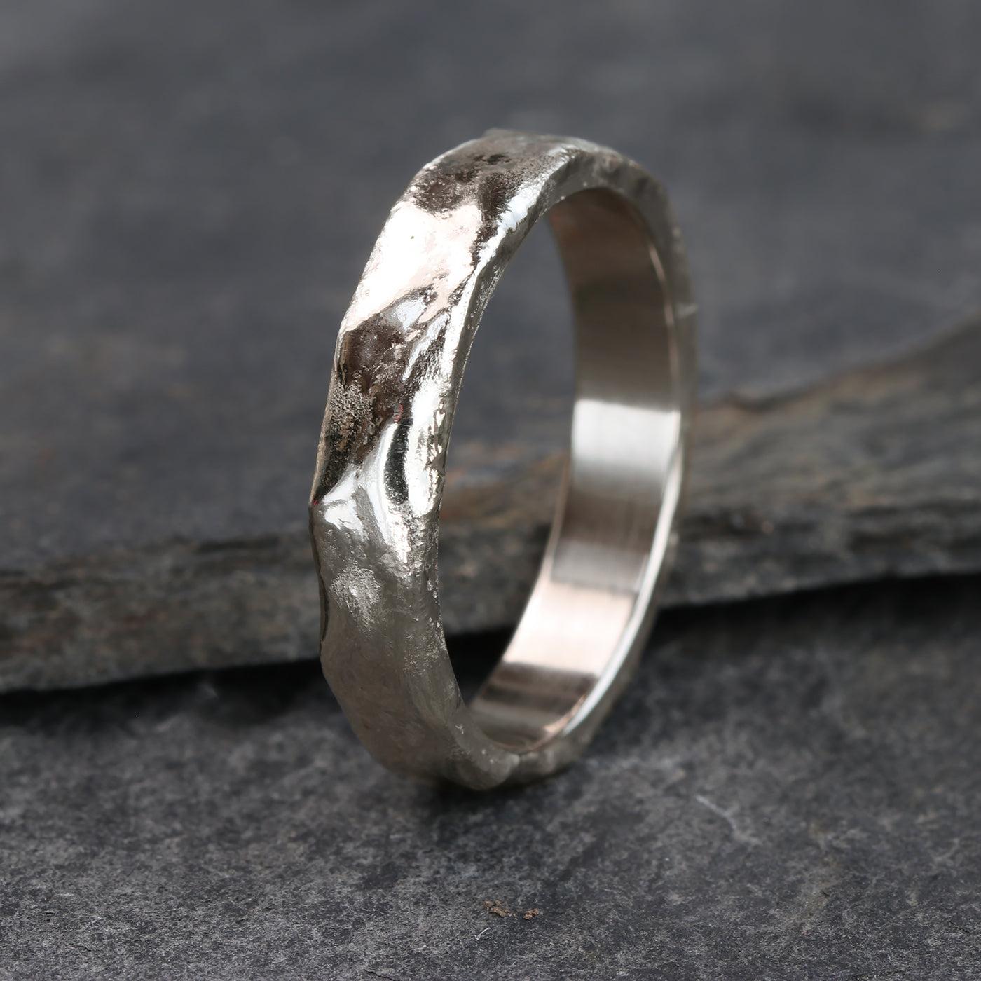 18ct White Gold 4mm Mineral Wedding Ring