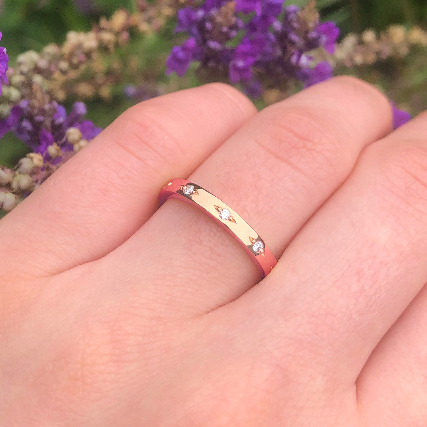 18ct Rose Gold Engraved Bead-Set Diamond Wedding Ring
