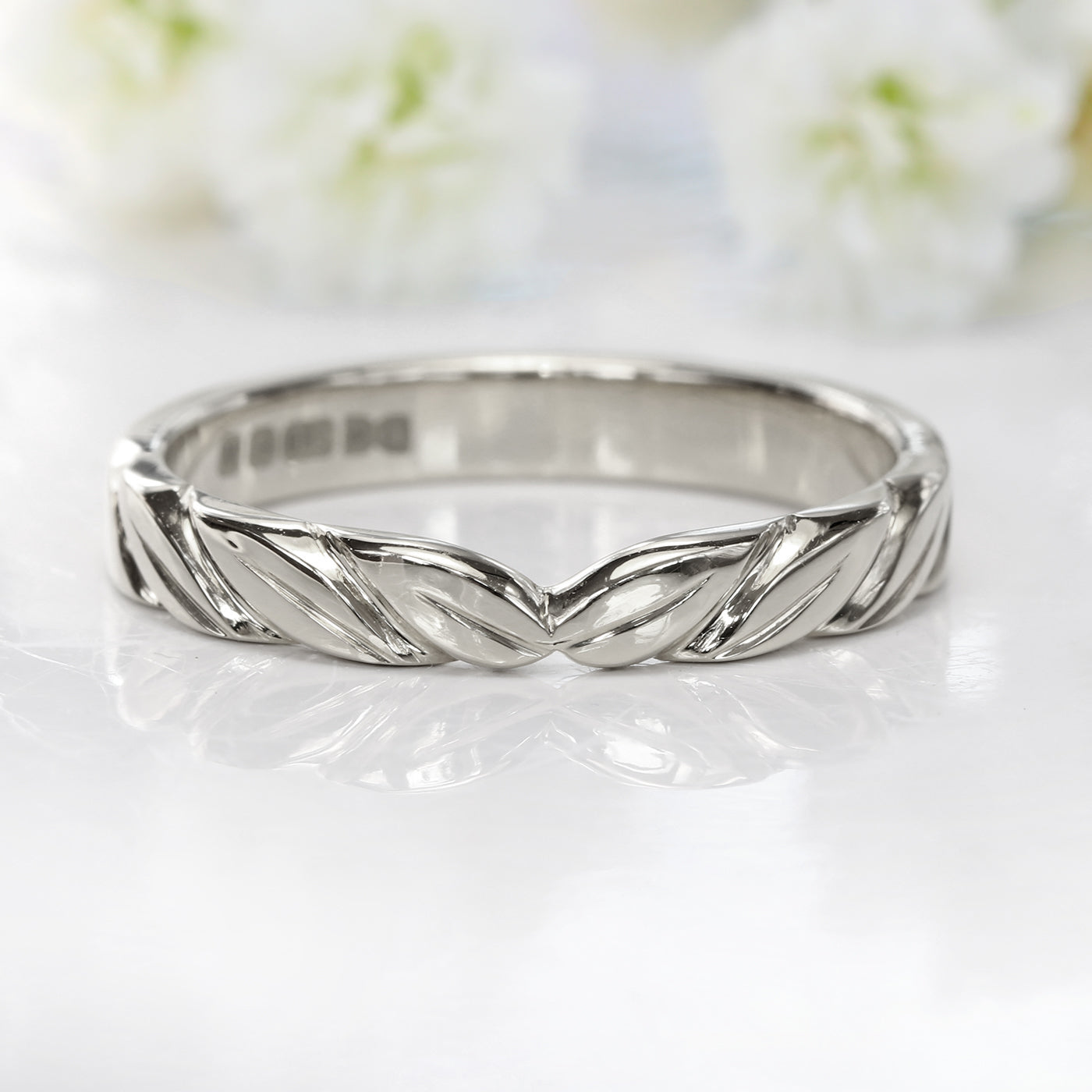 950 Platinum Leaf Wedding Ring