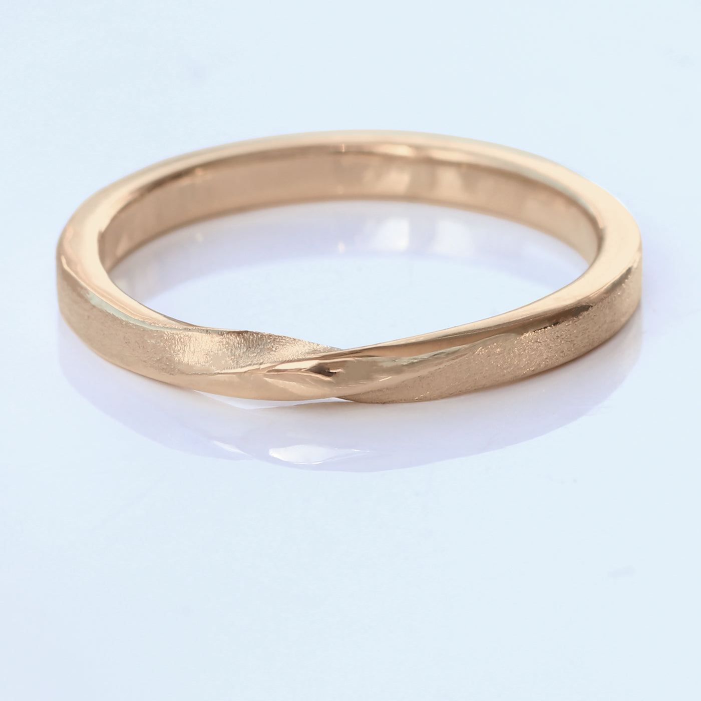 18ct Rose Gold 2mm Spun Silk Slim Ribbon Twist Wedding Ring