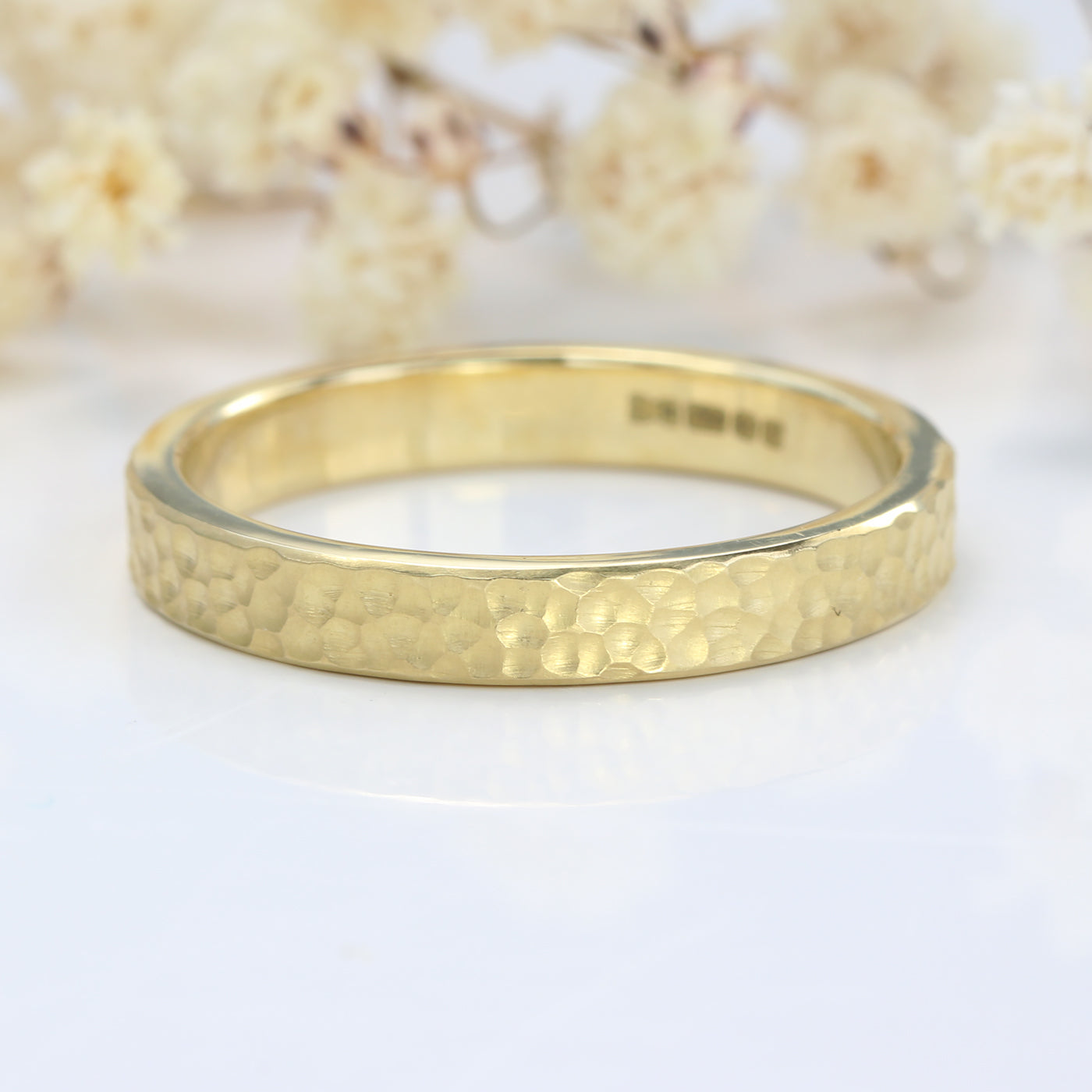 3mm Flat Hammered Wedding Ring in 18ct Yellow Gold – Size N 1/2 (Resize G – O)
