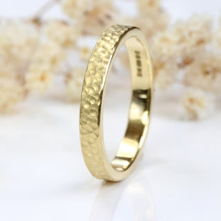 3mm Flat Hammered Wedding Ring in 18ct Yellow Gold – Size N 1/2 (Resize G – O)