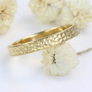 3mm Flat Hammered 18ct Gold Wedding Ring