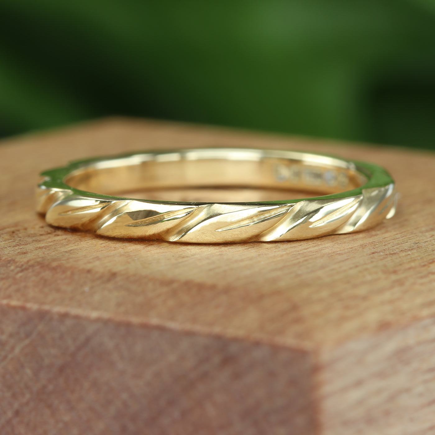 18ct Gold Slim Carved Leaves Wedding Ring