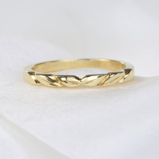18ct Gold Slim Leaf Wedding Ring