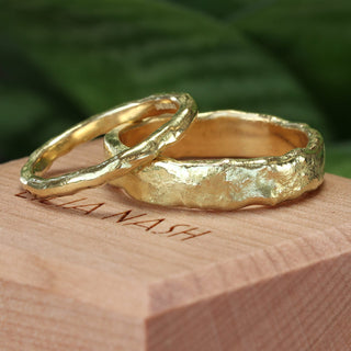 18ct Gold 5mm Mineral Wedding Ring