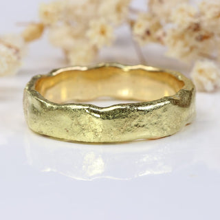 18ct Gold 5mm Mineral Wedding Ring