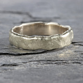 18ct White Gold 5mm Mineral Wedding Ring