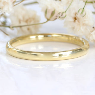 Slim court profile 18ct yellow gold wedding ring