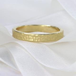3mm Flat Hammered 18ct Gold Wedding Ring