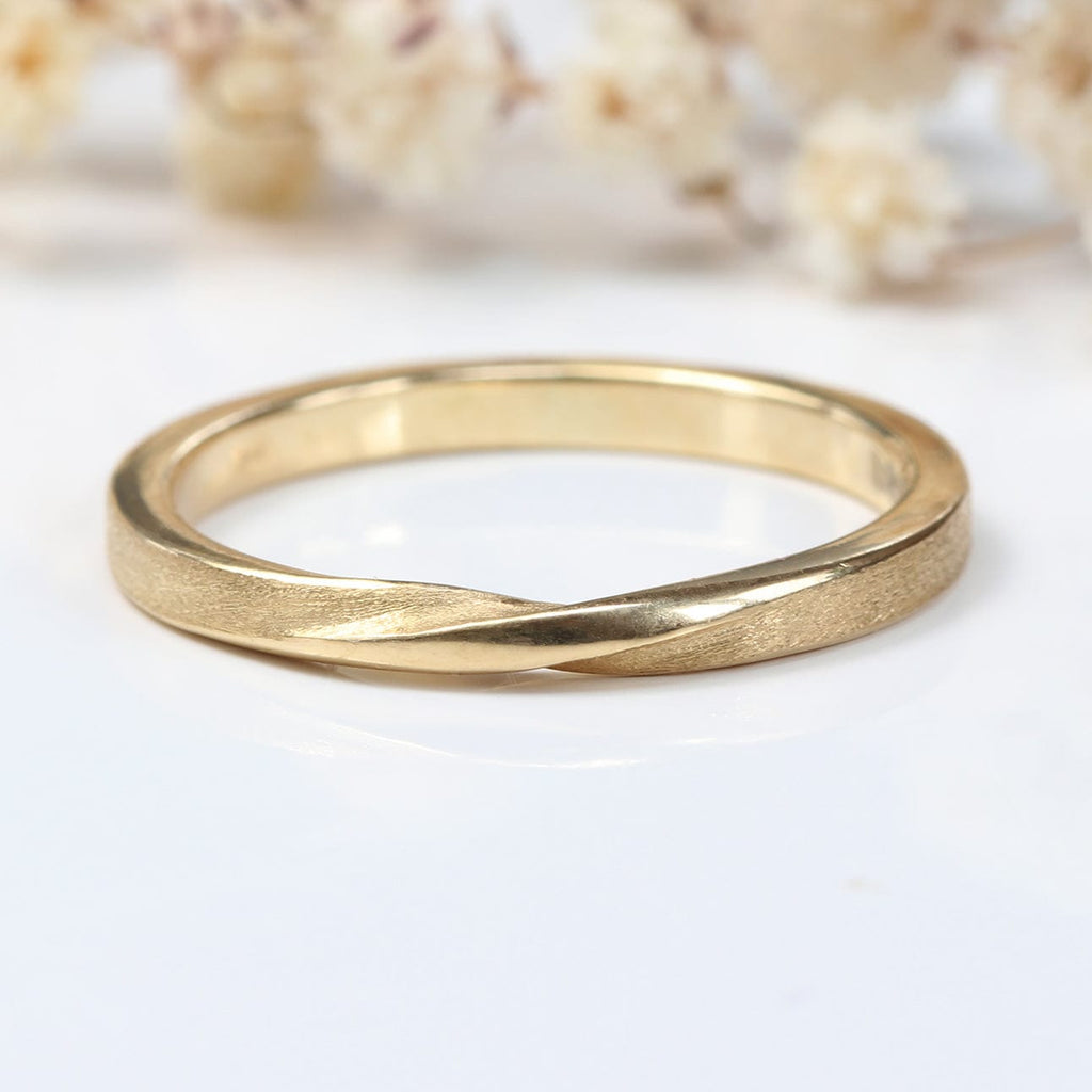 9ct Gold Slim Ribbon Twist Wedding Ring