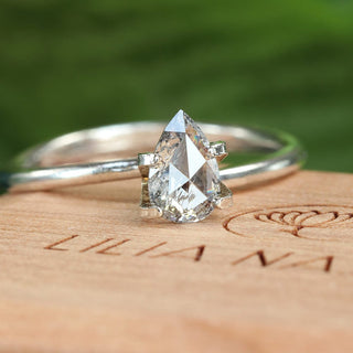 Salt and Pepper Pear Cut Diamond 7.13 x 4.59mm 0.60ct DI032