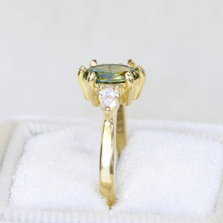 Close up of the setting on th Veryan Parti sapphire and diamond trilogy ring, handmade by Lilia Nash