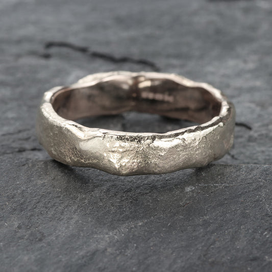 18ct White Gold 5mm Magma Wedding Ring