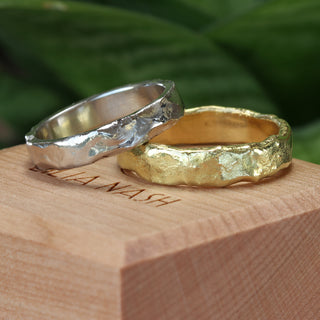 18ct Gold 5mm Mineral Wedding Ring