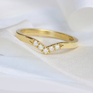 18ct Gold Pavé Diamond Wishbone Wedding Ring