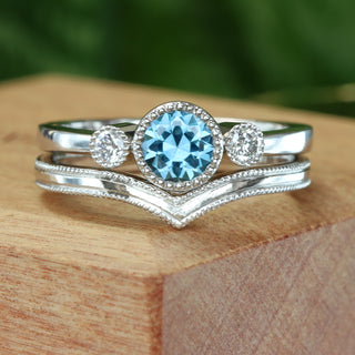 950 Platinum Milgrain Engraved Wishbone Wedding Ring