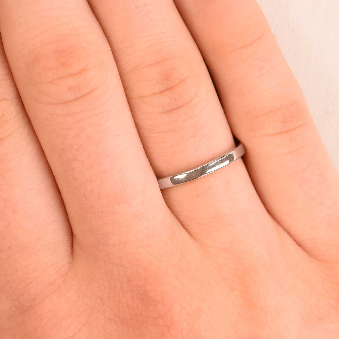 slim platinum wedding ring