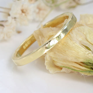 2mm x 1.5mm Flat 18ct Gold Wedding Ring