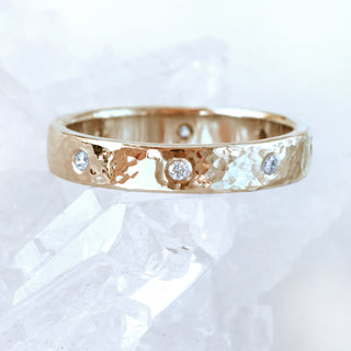 18ct Rose Gold 3.5mm 8 Diamond Hammered Wedding Ring