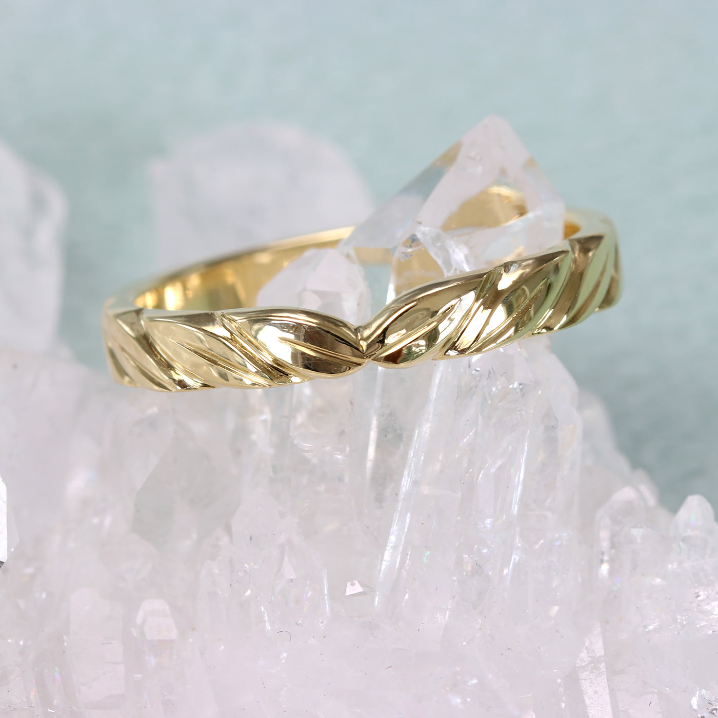 18ct Gold Leaf Wedding Ring - in stock size M (Resize G - M 1/2)