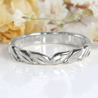 950 Platinum Leaf Wedding Ring