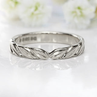 950 Platinum Leaf Wedding Ring