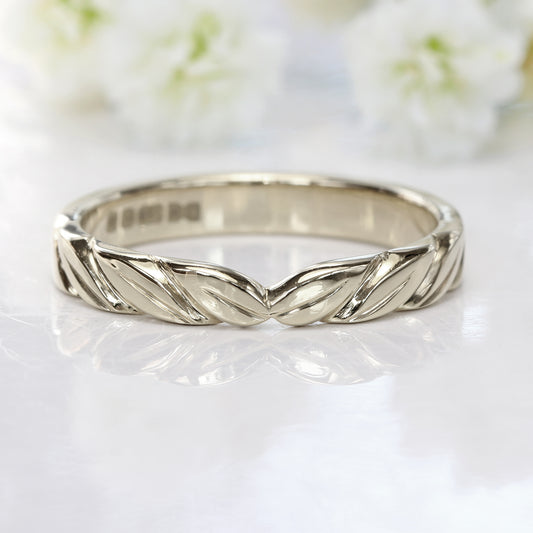 18ct White Gold Leaf Wedding Ring