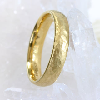 18ct Gold 4mm Comfort Fit (Court) Hammered Wedding Ring