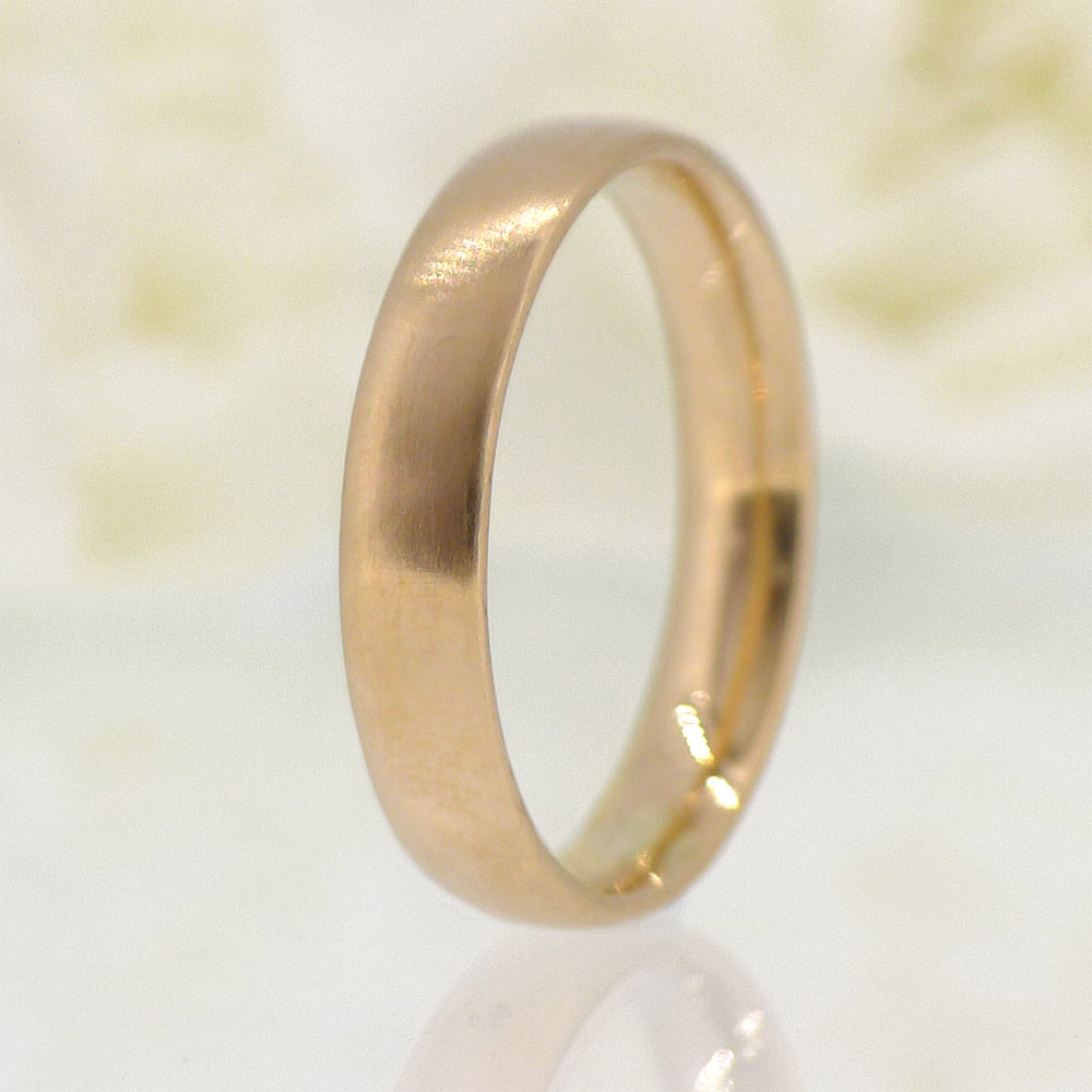 Comfort Fit Wedding Ring, Spun-silk Finish, in 18ct Rose Gold