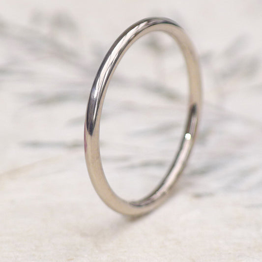 1.5mm white gold halo ring