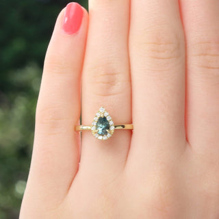 18ct Gold Teal Sapphire & Diamond Halo Ring
