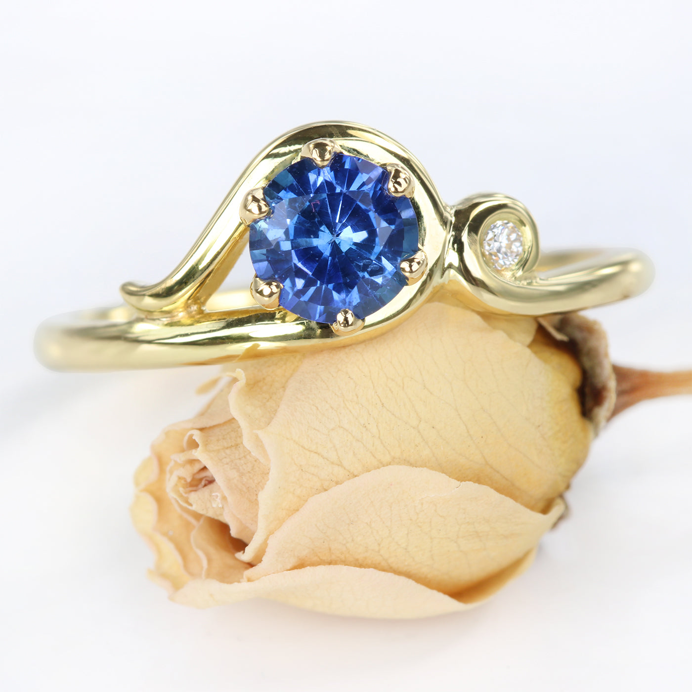 18ct Gold Sapphire and Diamond Art Nouveau Inspired Ring (Size J, Resize G - J 1/2)