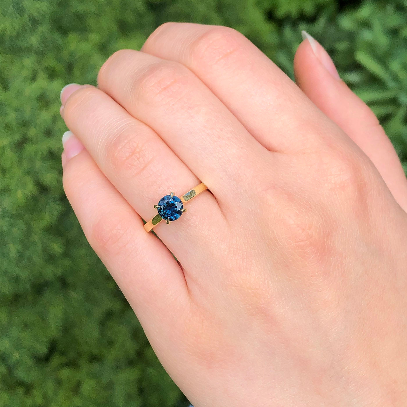 18ct Gold Parti Sapphire Claw Set Solitaire Engagement Ring