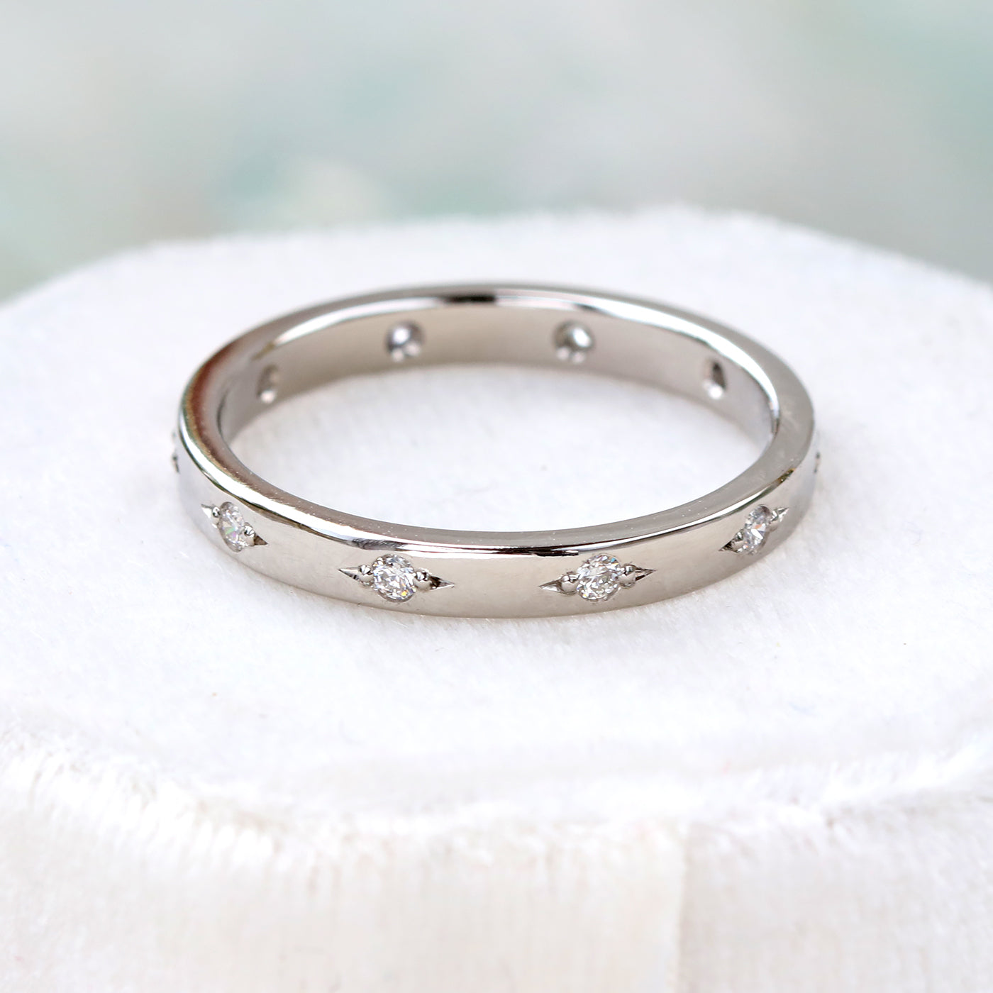 18ct White Gold Engraved Bead-Set Diamond Wedding Ring