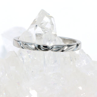 950 Platinum Slim Leaf Wedding Ring