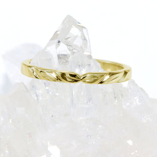 18ct Gold Slim Leaf Wedding Ring - In stock size K 1/2 (Resize G - L)