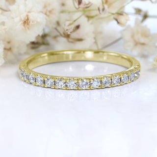 18ct Gold 15 Pavé Diamond Wedding Ring