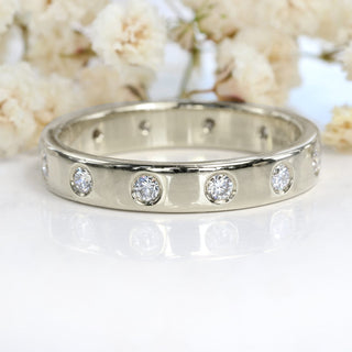 18ct White Gold 3.5mm Flat Polished 12 Diamond Wedding Ring