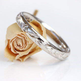 18ct White Gold Engraved Leaves 3mm Comfort Fit Court Wedding Ring