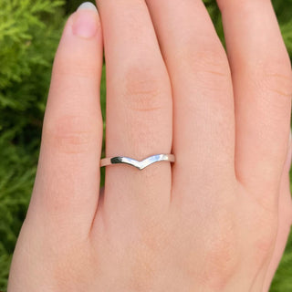 18ct White Gold Plain Wishbone Wedding Ring