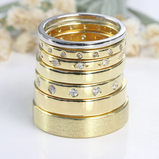 5mm Spun Silk Flat Wedding Ring in 18ct Yellow Gold - Size T (Resize G - T 1/2)