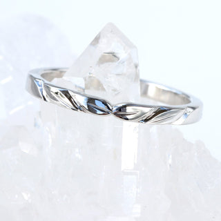 950 Platinum Slim Leaf Wedding Ring