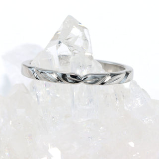 950 Platinum Slim Leaf Wedding Ring
