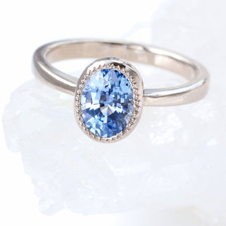 oval cut sapphire ring