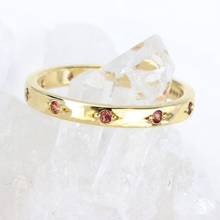 Custom Umba Sapphire Band in 18ct Gold