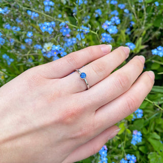 Platinum Ceylon Sapphire Solitaire Engagement Ring