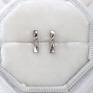 Twist Stud Earrings in 18ct White Gold