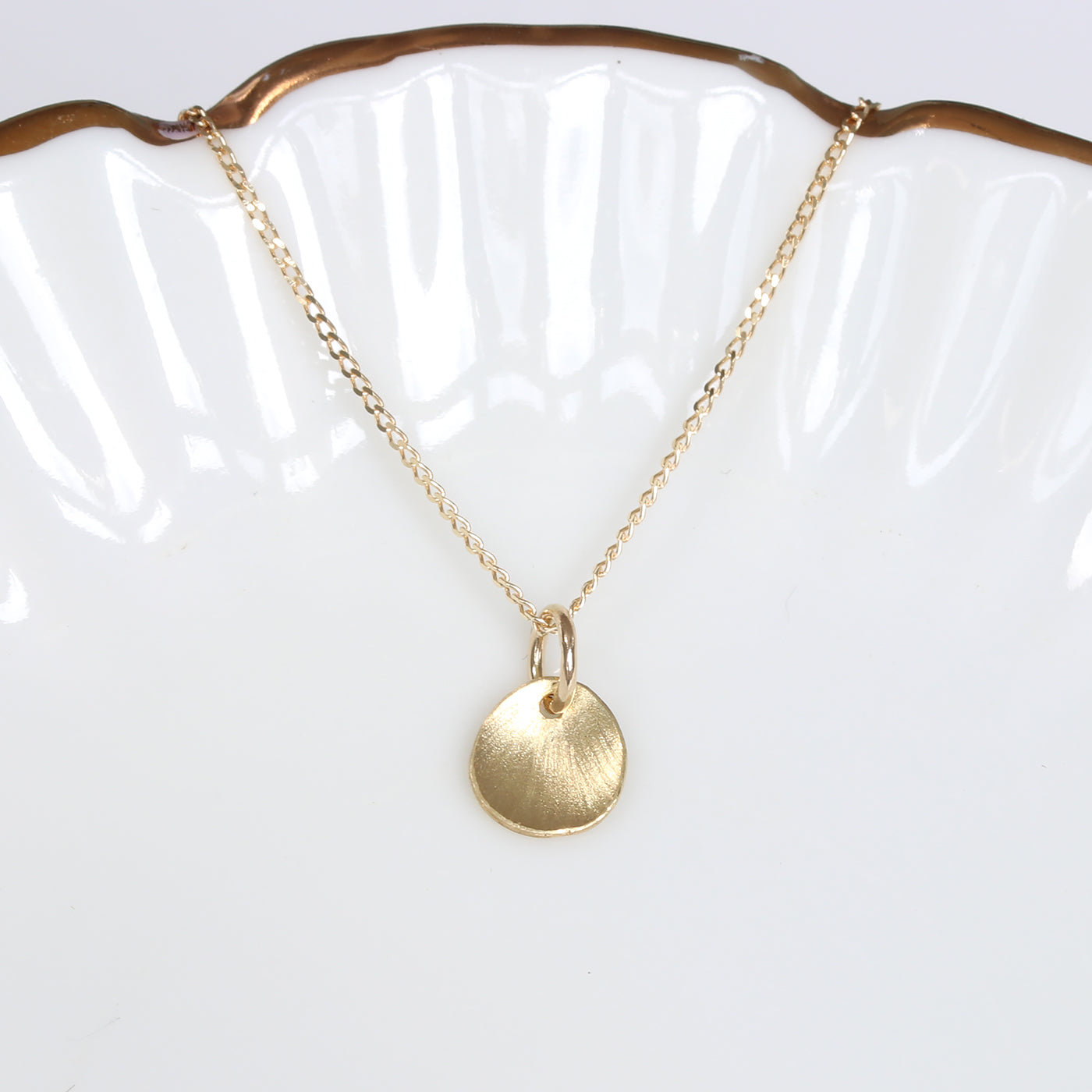18ct Gold Mini Flower Petal Pendant and Chain
