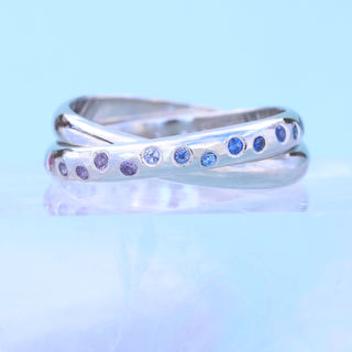 Custom Ombré Fancy Sapphire Rolling Ring in 18ct White Gold